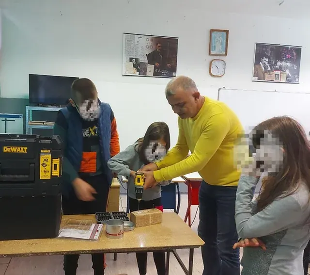 Books, sports equipment and a projector for the Višegrad primary school – photo 6