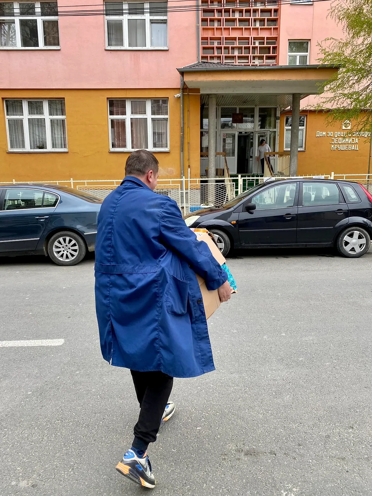 Higijenska sredstva za Dom za decu i omladinu „Jefimija“ u Kruševcu, Srbija – fotografija 9