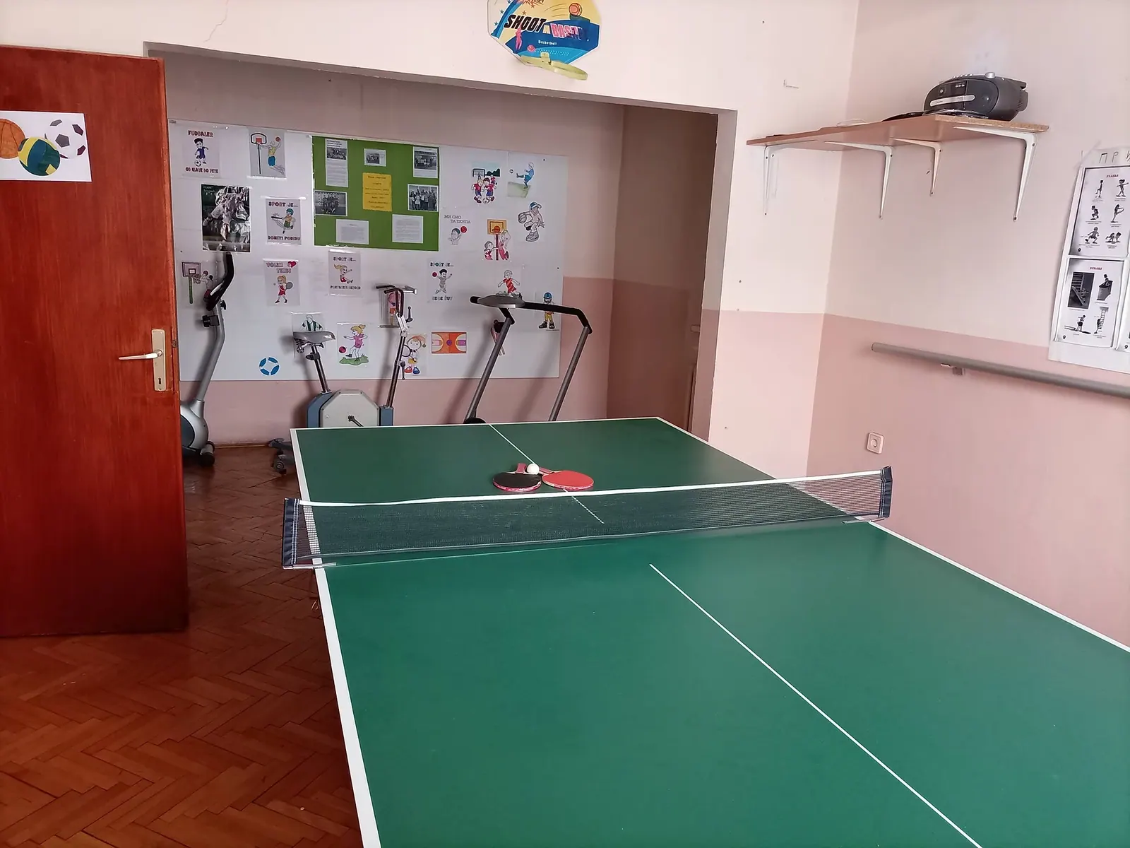 Dnevni boravak u Vranju čini svet boljim mestom – fotografija 12